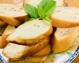 Hình bước làm 2 của món Bánh mì bơ tỏi