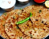 आलू पराठा (Aloo Paratha recipe in hindi) रेसिपी चरण 4 फोटो