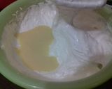 Foto langkah ke 5 dari resep (1.10) Bolu Susu Lembang Kukus.