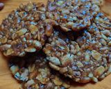 સીંગ ચીક્કી(Peanuts Chikki Recipe in Gujarati) રેસીપી સ્ટેપ4ફોટો