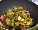 Foto langkah ke 5 dari resep Tumis Terong kecap Pedas.