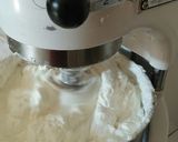 Foto langkah ke 3 dari resep Butter cream untuk hiasan tart dll.