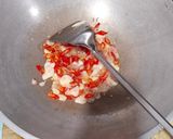 Foto langkah ke 2 dari resep Orek tempe kering pedas manis.