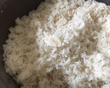 Foto del paso 4 de la receta: Arroz al ajo fácil y rápido