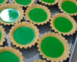 Foto langkah ke 5 dari resep Pie Susu Pandan.