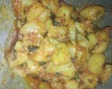 आलू की सूखी सब्जी (Aloo ki sukhi sabzi recipe in Hindi) रेसिपी चरण 3 फोटो