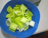 Foto del paso 1 de la receta: Crema de champiñones de un estudiante