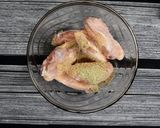 รูปขั้นตอนการทำที่ 2 ของ ปีกไก่ทอดน้ำปลา  Philips Airfryer