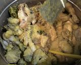 Foto langkah ke 6 dari resep Opor Ayam Bumbu Kuning.
