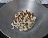 A picture of step 2 of Gajar ka Halwa.