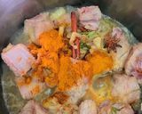 รูปขั้นตอนการทำที่ 1 ของ ข้าวหมกซี่โครงหมูตุ๋น