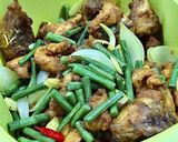 Gambar langkah 4 resipi Ayam Goreng Kunyit.