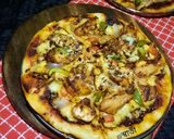 শেজওয়ান চিকেন প্যান পিজ্জা (Schezwan Chicken pan pizza recipe in bengali) রেসিপির ধাপ 7 ছবি