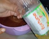 चॉकलेट चोको चिप्स केक (chocolate choco chips cake recipe in hindi) रेसिपी चरण 3 फोटो