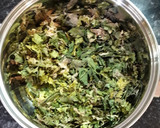 Foto del paso 1 de la receta: Polvo de espinacas y perejil. "Condimento personalizado"