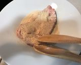 Foto del paso 3 de la receta: Frita de cerdo con huevos(Katsu-don)
