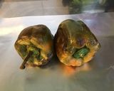 Une image de l'étape 2 de Mille feuille de poivrons grillés aux tomates ail et huile d olive et basilic.