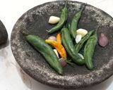 Foto langkah ke 3 dari resep Cumi Asin Sambal Ijo Ala Teh Ica.