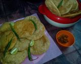 A picture of step 19 of Bihari dal puri.