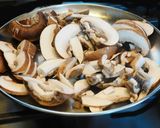 A picture of step 1 of Mushroom Soup.