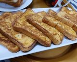 A picture of step 4 of Namkeen Toast.