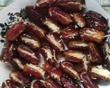 Foto langkah ke 2 dari resep Kurma Coklat.