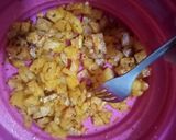 Foto del paso 2 de la receta: Filetes de merluza empanados con patatas en 25 minutos