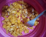 Foto del paso 2 de la receta: Filetes de merluza empanados con patatas en 25 minutos
