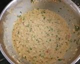 A picture of step 3 of Oats besan chilla.