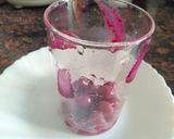 A picture of step 6 of Homemade Jamun flavour Boba pearls tea.
