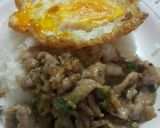 รูปขั้นตอนการทำที่ 6 ของ หมูทอดกระเทียมพริกไทย+ไข่ดาว