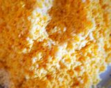 A picture of step 1 of Basanti polau (yellow rice).