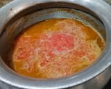 A picture of step 2 of Tomato Curry.