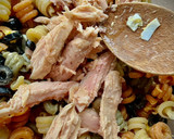 Foto del paso 2 de la receta: Ensalada de pasta con un toque cítrico