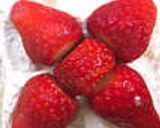 Une image de l'étape 1 de Sandwiche de pain de mie aux fraises.