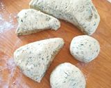 Kapros, sajtos, töltött kifli recept fázis 3 fotója