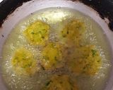 A picture of step 5 of Mix Flour with methi vada.
