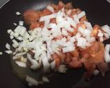 Foto del paso 2 de la receta: Arepitas rellenas y chips de papa