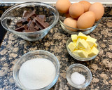 Foto del paso 1 de la receta: Tarta cremosa de chocolate y fresas, “sin gluten”