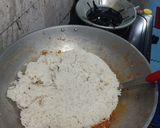 Foto langkah ke 4 dari resep Nasi Goreng Telur.