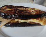 Foto del paso 7 de la receta: Sándwich de berenjena🍆con pera y queso🧀🍯🧅🍐