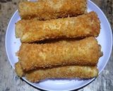 Foto langkah ke 4 dari resep Roti goreng gulung isi sosis.