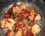 Foto langkah ke 5 dari resep Tumis sosis lada hitam.
