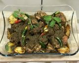 A picture of step 10 of ‘Chicken Cafreal’: A Popular Goan Green Chicken Curry.