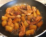Hình bước làm 3 của món Gà Kho Củ Cải Trắng