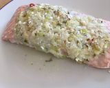 Foto del paso 7 de la receta: Salmón al papillote con puerros y queso feta