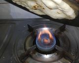 A picture of step 4 of Soft bread naan.