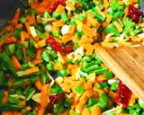 A picture of step 3 of Hakka Noodles.