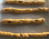 Φωτογραφία βήματος 2 της συνταγής Biscotti με άρωμα πορτοκαλιού, αμύγδαλα και cranberries