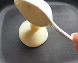Foto langkah ke 5 dari resep Souffle Pancakes.